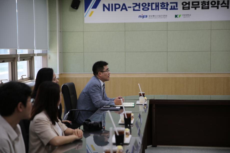 썸네일 사진